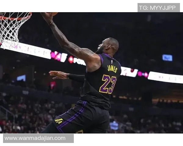 28日勇士与爵士激战正酣球迷期待精彩对决与精彩瞬间 28日勇士与爵士激战正酣球迷期待精彩对决与精彩瞬间